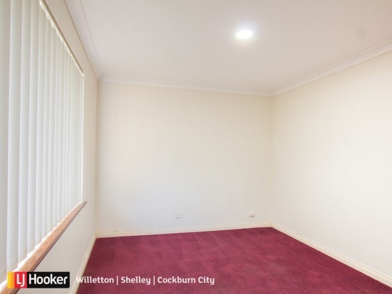 17 Murdoch Road, Thornlie WA 6108