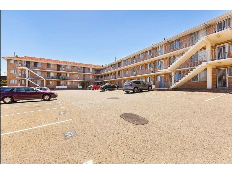 8/83 Phoenix Road, Spearwood WA 6163