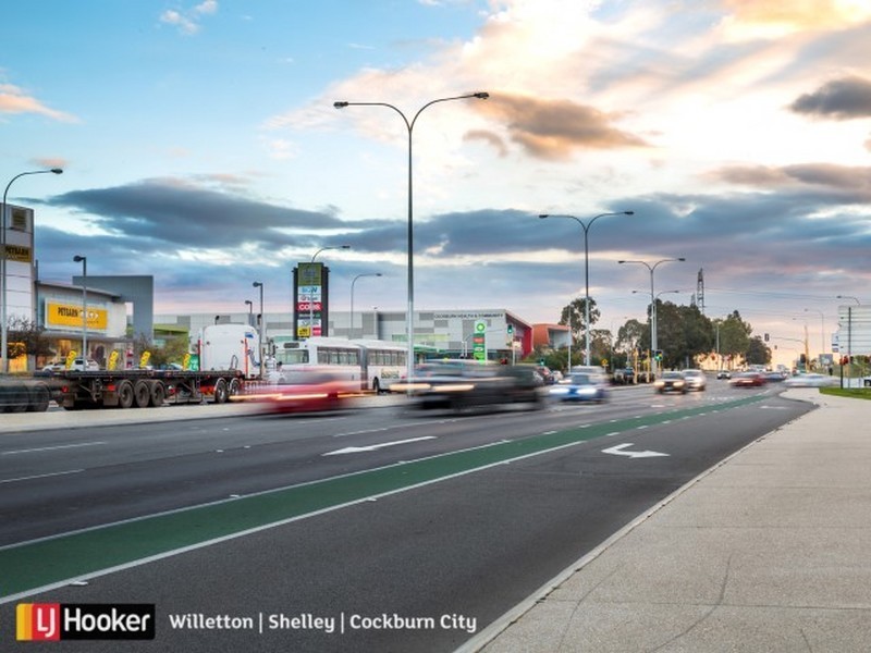 Apartment 1/10 Linkage Avenue, Cockburn Central WA 6164