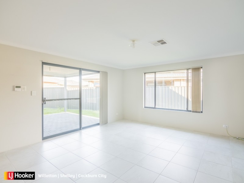 7 Appleton Road, Piara Waters WA 6112