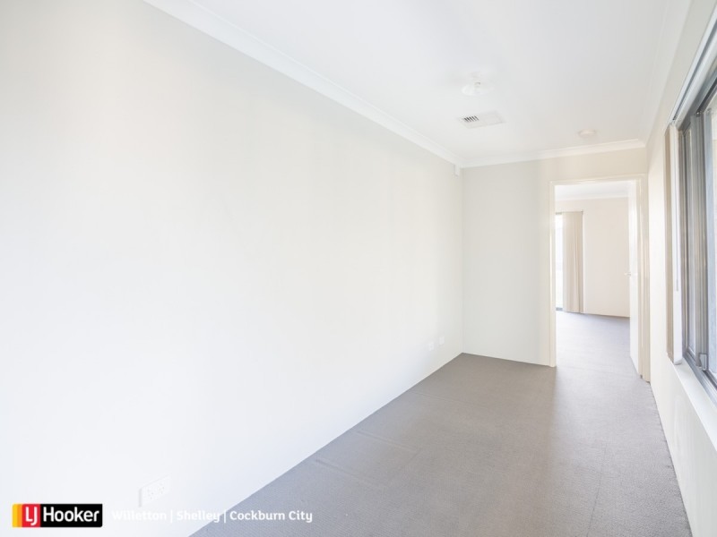 7 Appleton Road, Piara Waters WA 6112