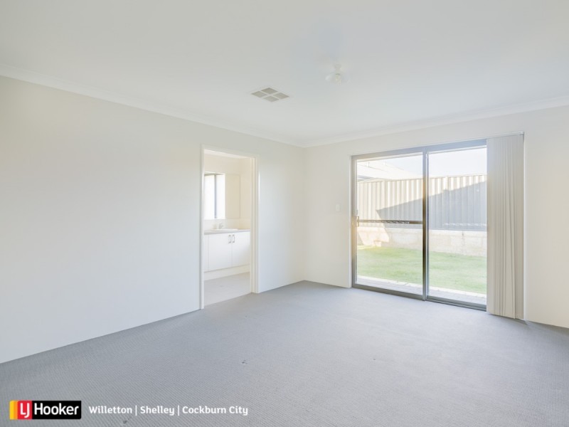 7 Appleton Road, Piara Waters WA 6112