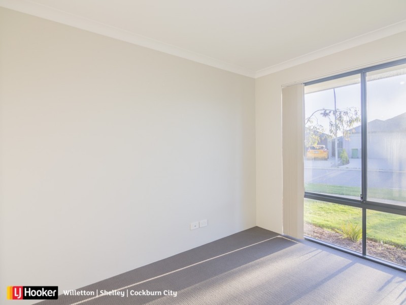 7 Appleton Road, Piara Waters WA 6112