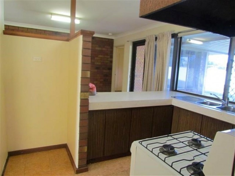 2 Zelkova Way, Parkwood WA 6147