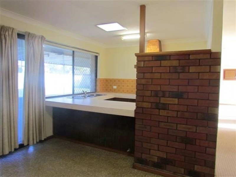 2 Zelkova Way, Parkwood WA 6147