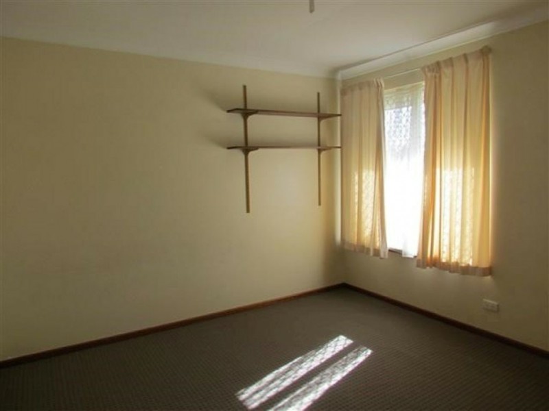 2 Zelkova Way, Parkwood WA 6147