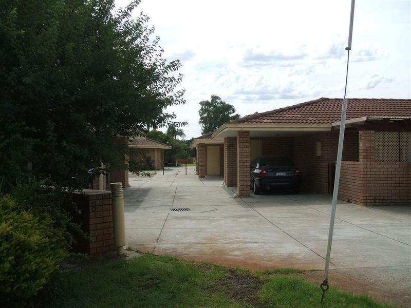 7/8 Falcon Court, Willetton WA 6155