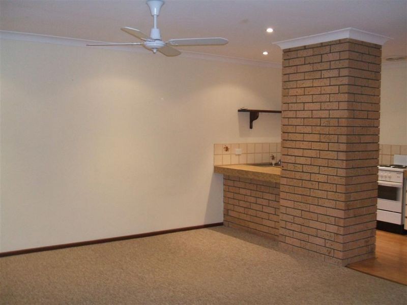 7/8 Falcon Court, Willetton WA 6155