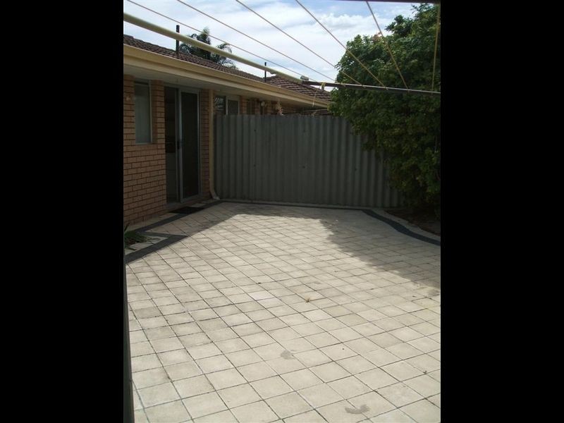 7/8 Falcon Court, Willetton WA 6155