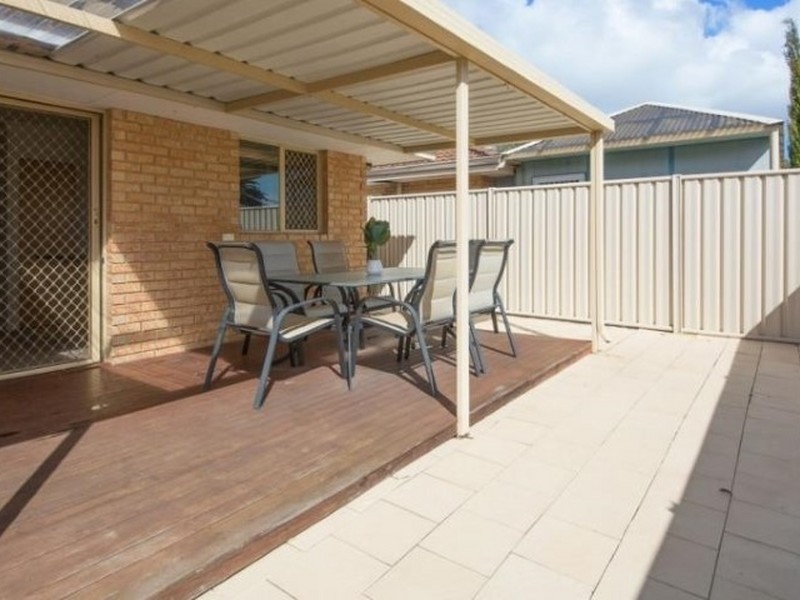 2/234 Belgravia Street, Belmont WA 6104