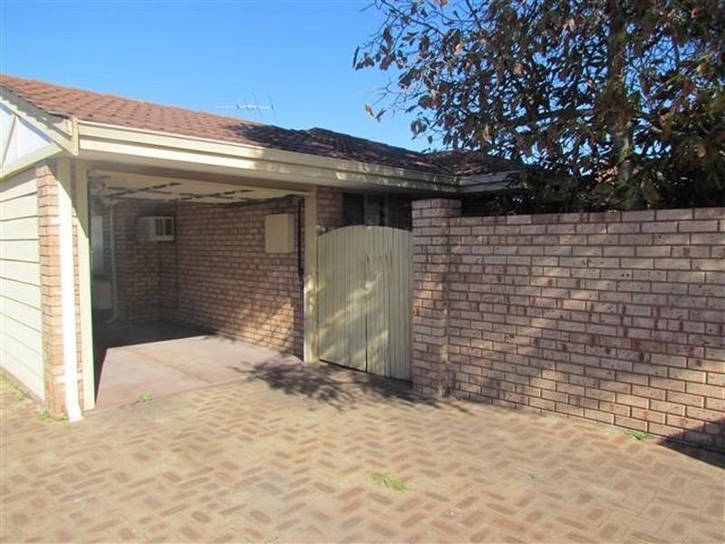 Unit 1/182 Fern Road, Wilson WA 6107