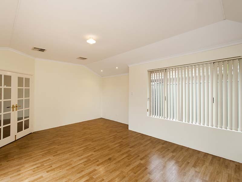 24 Burford Place, Canning Vale WA 6155