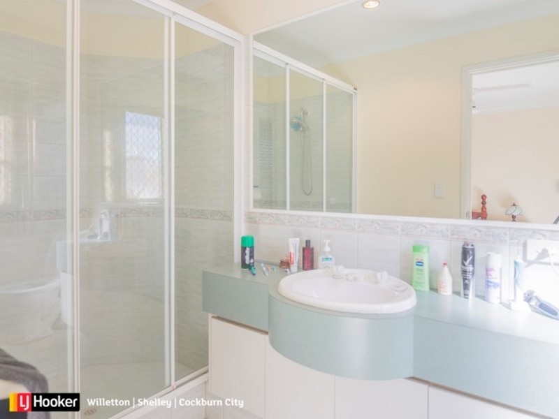 25B Tea Tree Way, Thornlie WA 6108
