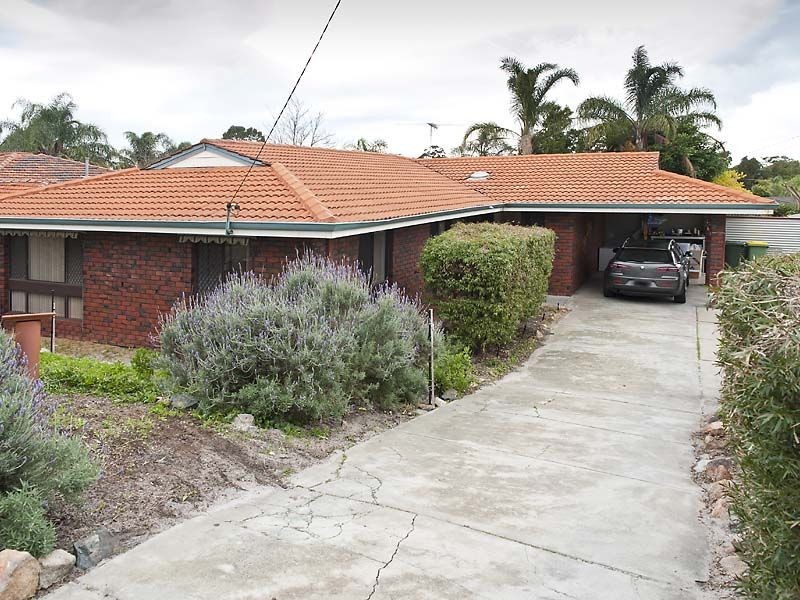 17 Delwood Place, Willetton WA 6155