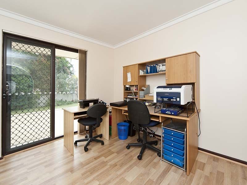17 Delwood Place, Willetton WA 6155