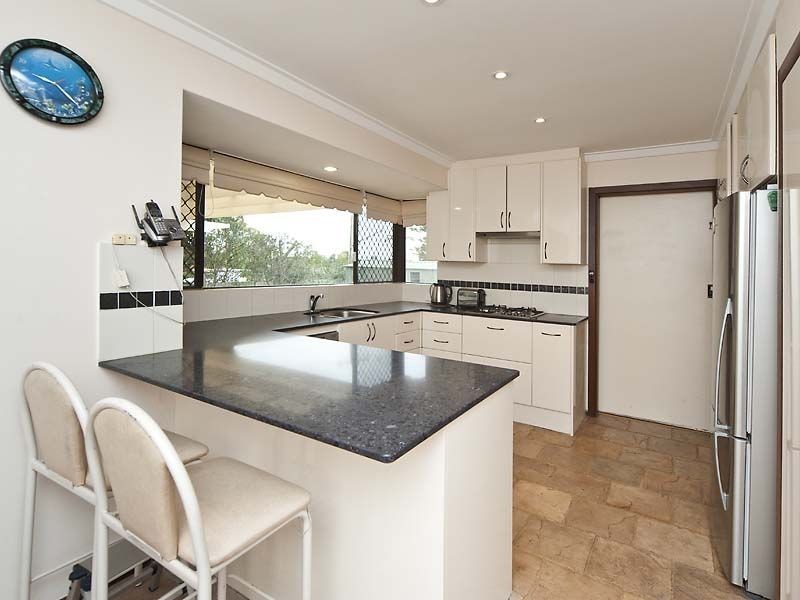 17 Delwood Place, Willetton WA 6155