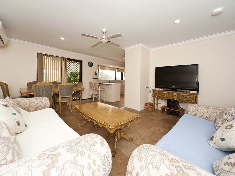 17 Delwood Place, Willetton WA 6155