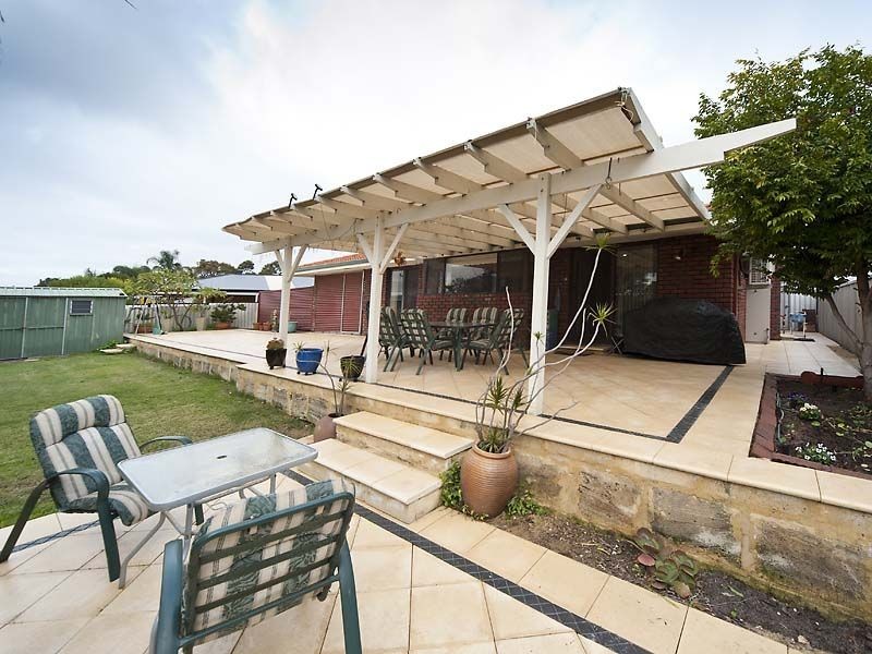 17 Delwood Place, Willetton WA 6155