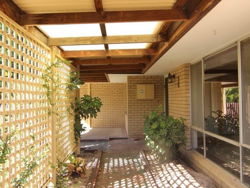 32 Coniston Way, Ferndale WA 6148