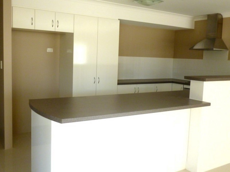 11 Oak Ridge Meander, Success WA 6164