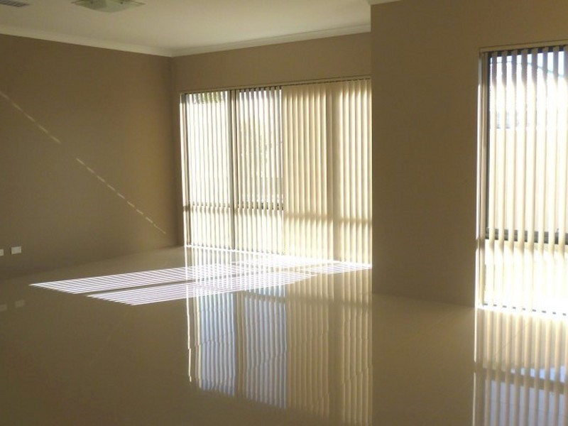 11 Oak Ridge Meander, Success WA 6164