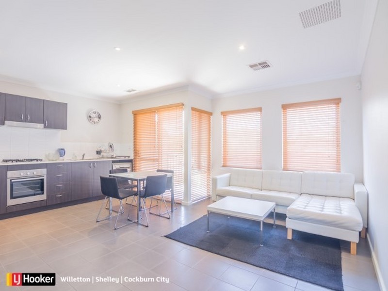 Unit 2/39 Simpson Street, Applecross WA 6153