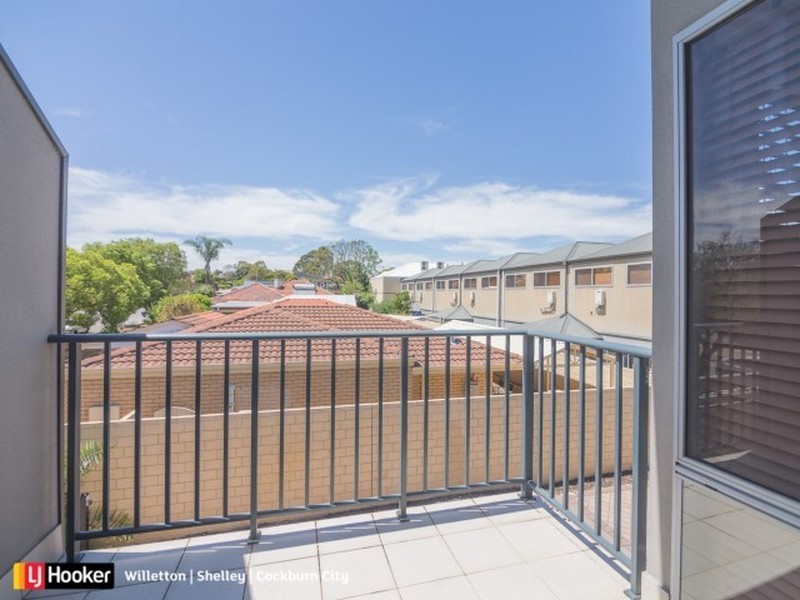 Unit 2/39 Simpson Street, Applecross WA 6153