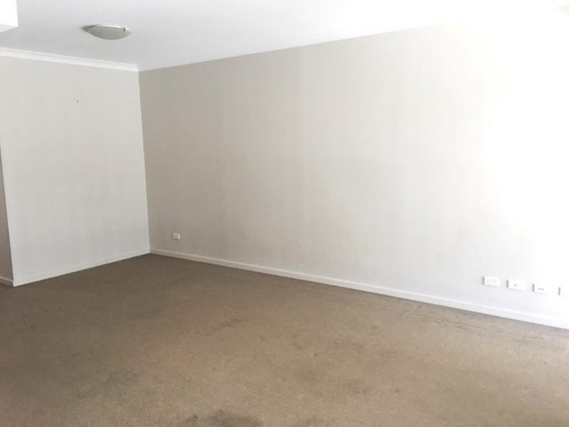 Apartment 20/105 Wentworth Parade, Success WA 6164