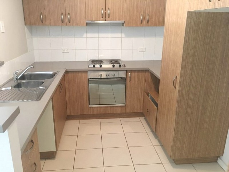 Apartment 20/105 Wentworth Parade, Success WA 6164