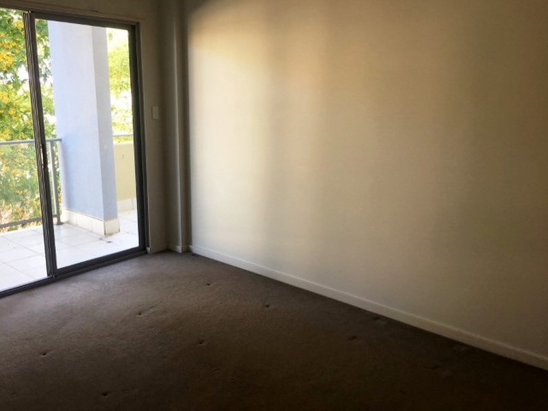 Apartment 20/105 Wentworth Parade, Success WA 6164