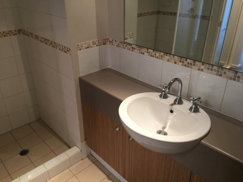 Apartment 20/105 Wentworth Parade, Success WA 6164