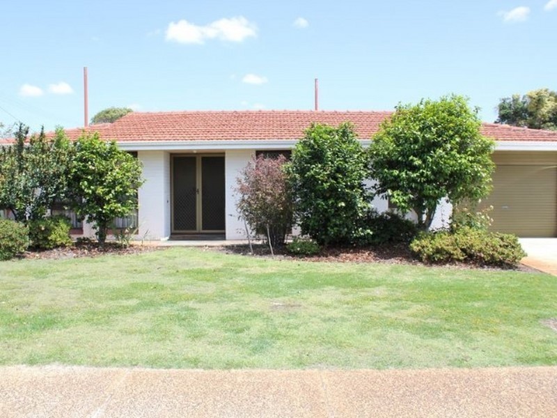 5 Tudor Ave, Shelley WA 6148