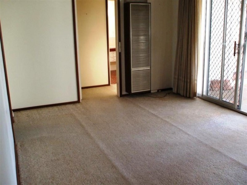 5 Tudor Ave, Shelley WA 6148