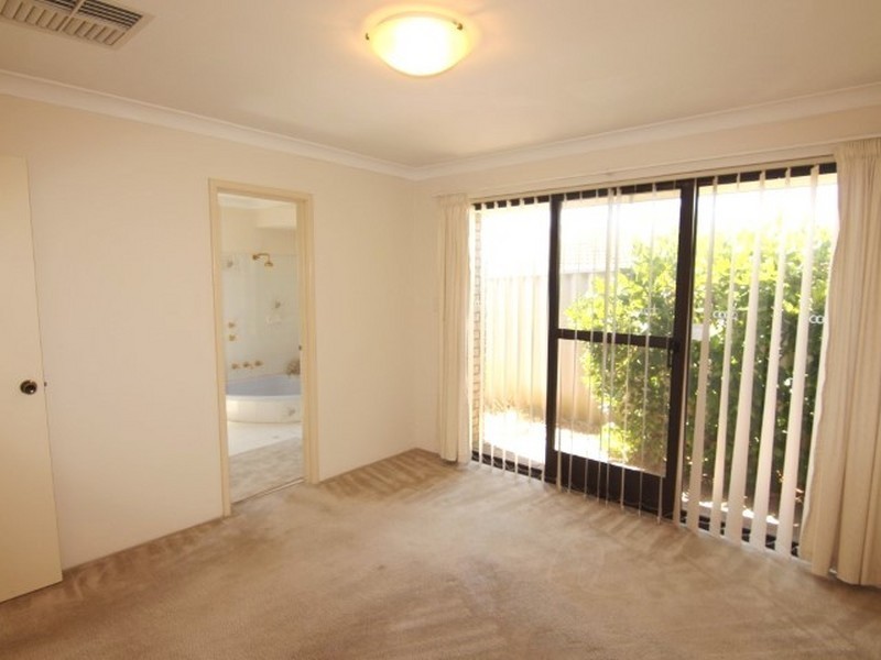 12 Pallas Place, Willetton WA 6155