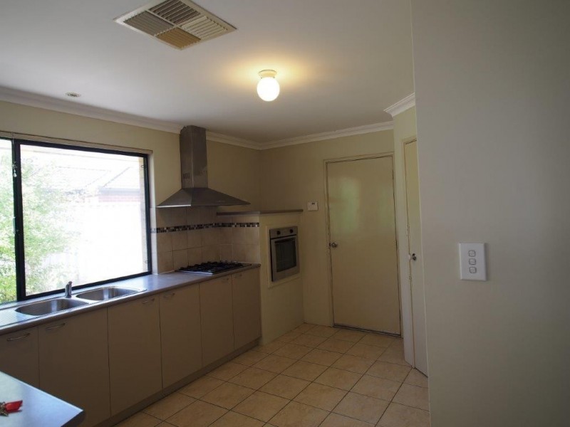 16 Hartwell Way, Secret Harbour WA 6173