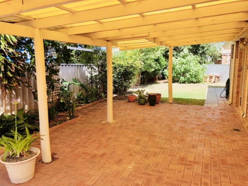 20/208 Burslem Drive, Maddington WA 6109