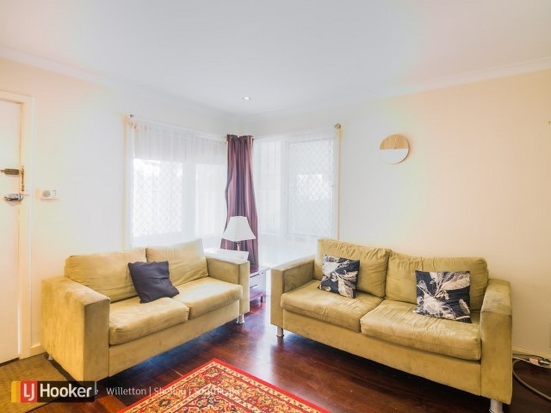 50 Clenham Way, Kelmscott WA 6111