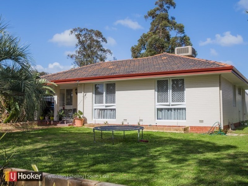 50 Clenham Way, Kelmscott WA 6111