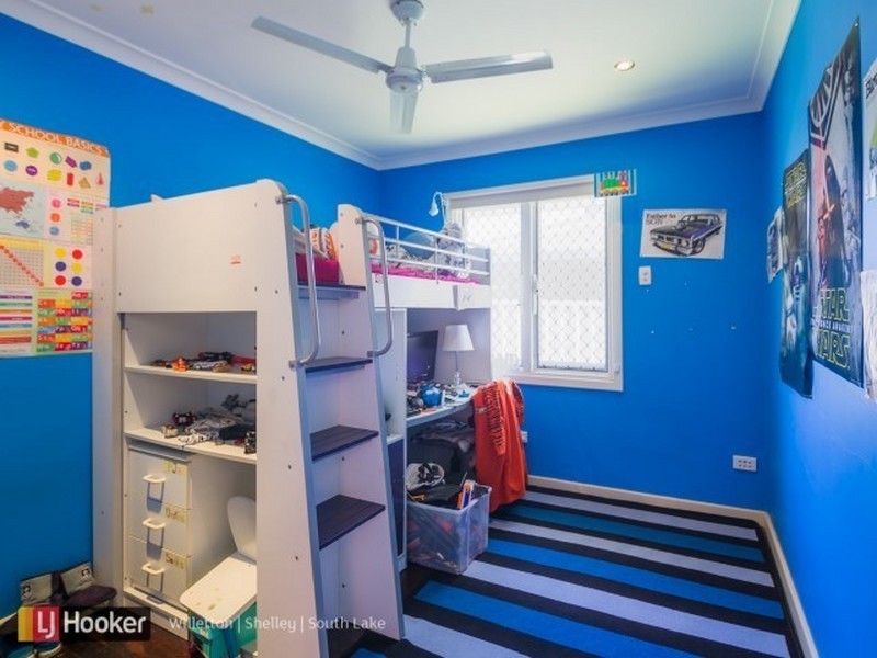 50 Clenham Way, Kelmscott WA 6111