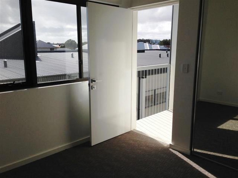 Unit 33/59 Breaksea Drive, North Coogee WA 6163