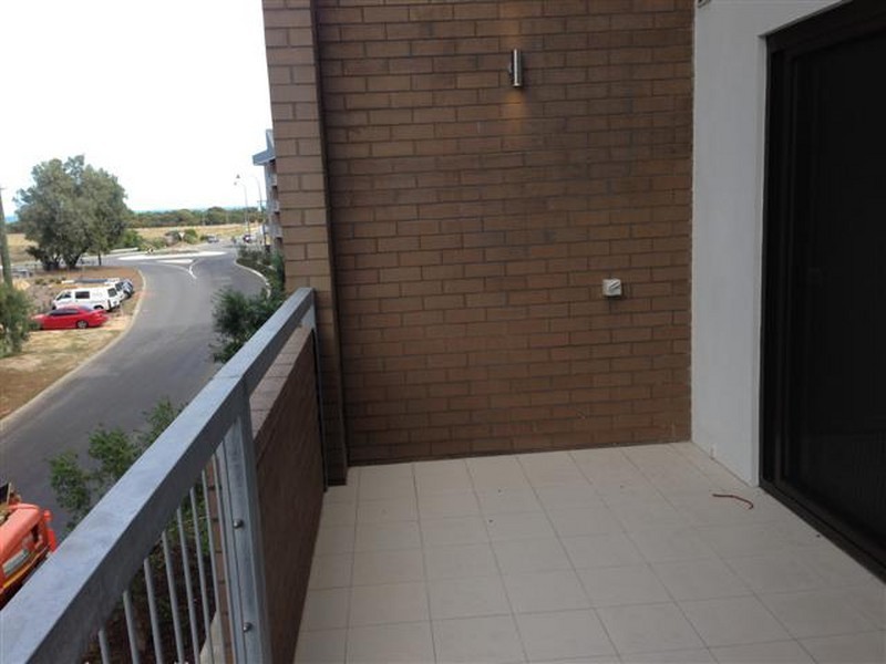 Unit 33/59 Breaksea Drive, North Coogee WA 6163