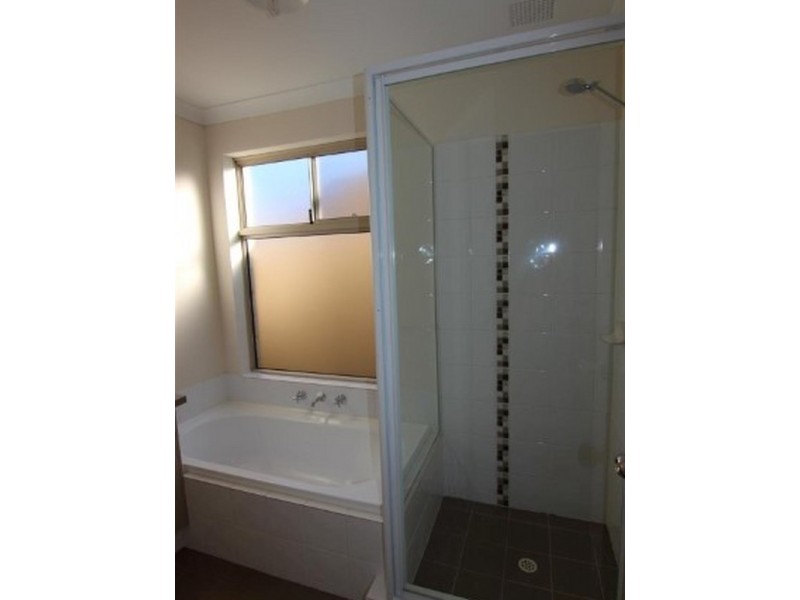 Villa 6/13 Devonshire Terrace, Armadale WA 6112