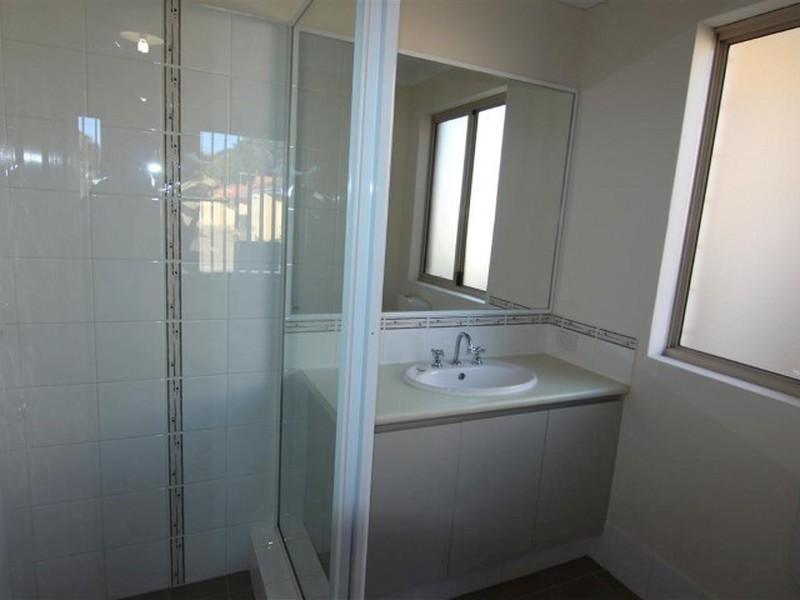 Villa 6/13 Devonshire Terrace, Armadale WA 6112