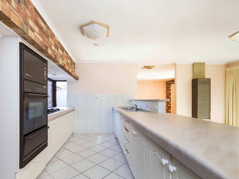 42 Bernier Road, Shelley WA 6148