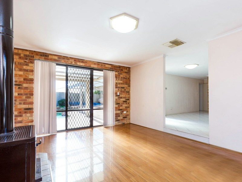 42 Bernier Road, Shelley WA 6148