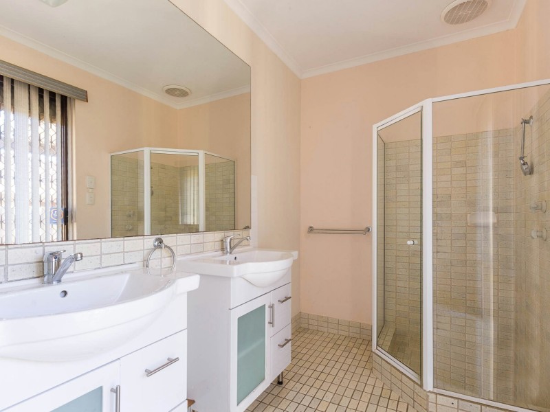 42 Bernier Road, Shelley WA 6148