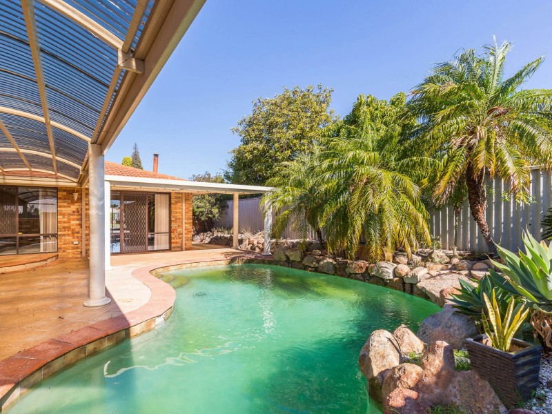 42 Bernier Road, Shelley WA 6148