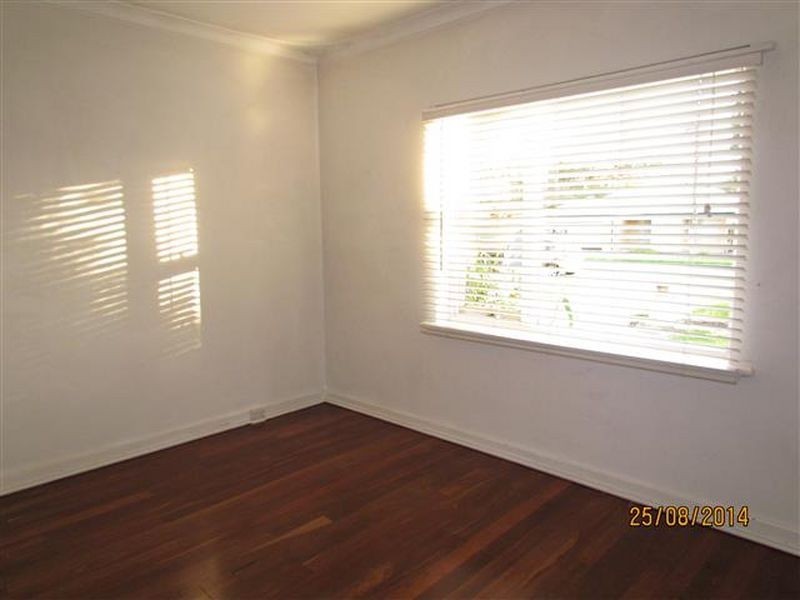 29A Highbury Cresent, Beckenham WA 6107