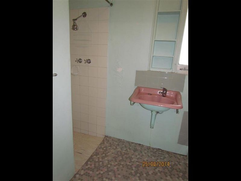 29A Highbury Cresent, Beckenham WA 6107