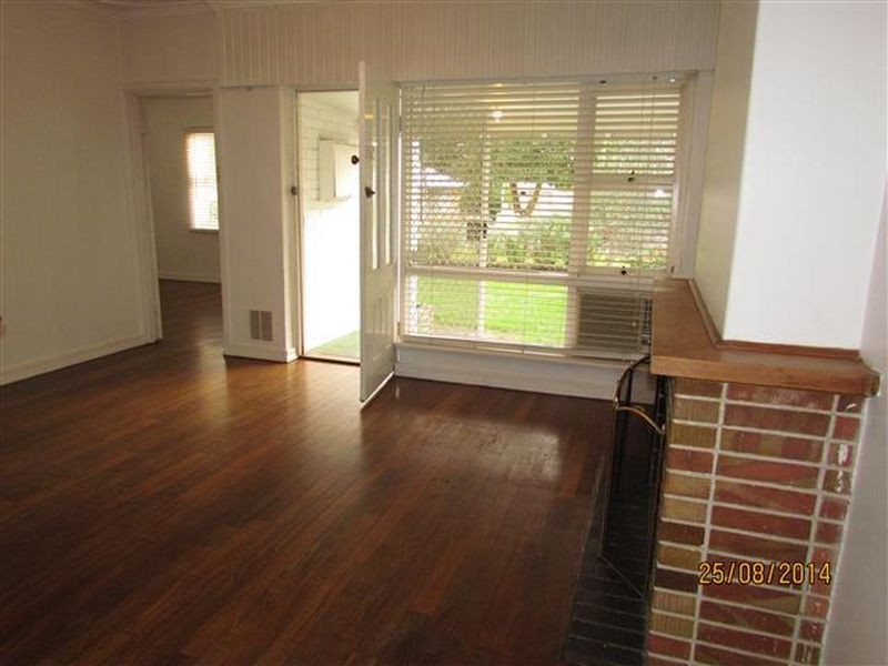 29A Highbury Cresent, Beckenham WA 6107